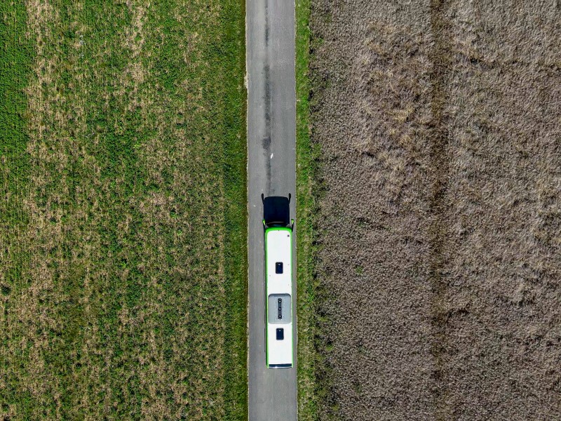 Les Autocars Fraizy s'engagent pour la décarbonation avec le biocarburant Oleo100 © Convergence Media