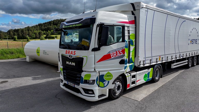 Groupe Prouhèze-Paradis s'est engagé dans une démarche de transition énergétique en choisissant Oleo100, un carburant alternatif au gazole ©Convergence Media